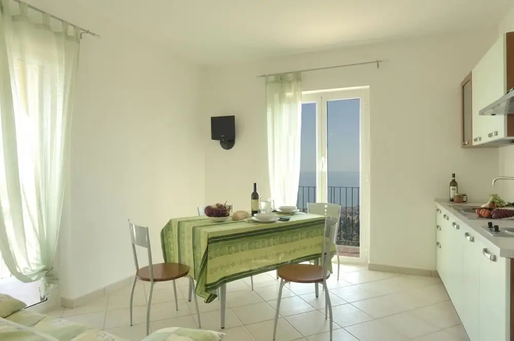 CASA VACANZE SANTI