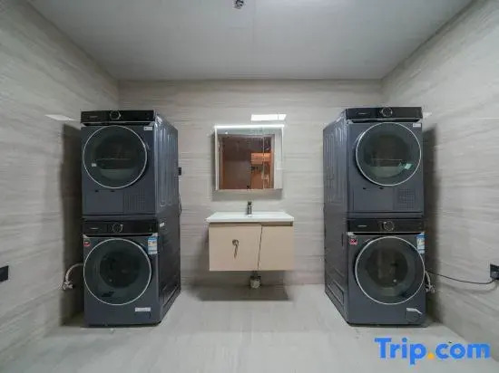 Hangzhou Yifeng Hotel (Grand Canal Hanggang Park Wujiajiao Port Subway Station)