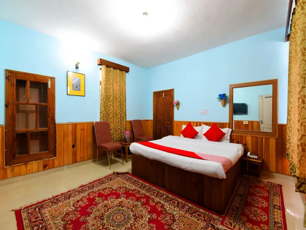 OYO 13732 Home Cozy near Mall Aleo Manali