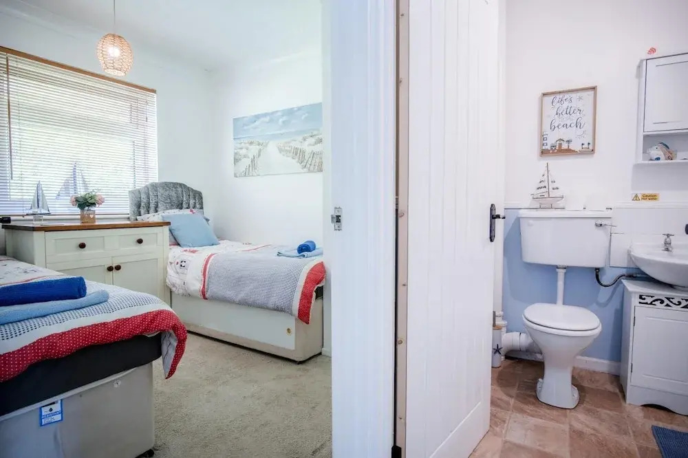 Bayview 32 - 2 Bedroom Chalet - Bayview Oxwich