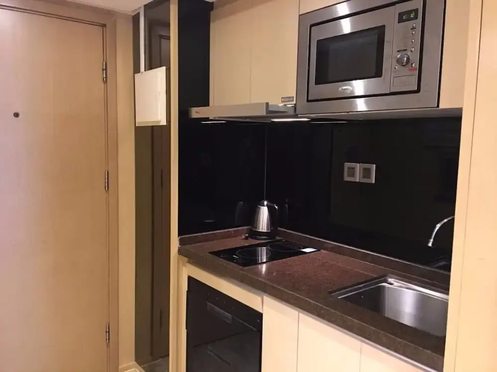 Checkinn Apartment- Poly Zhongda