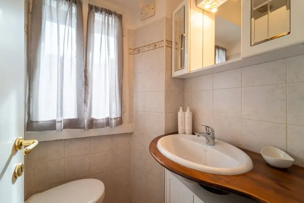 Azure Studio in Bellagio by Wonderful Italy