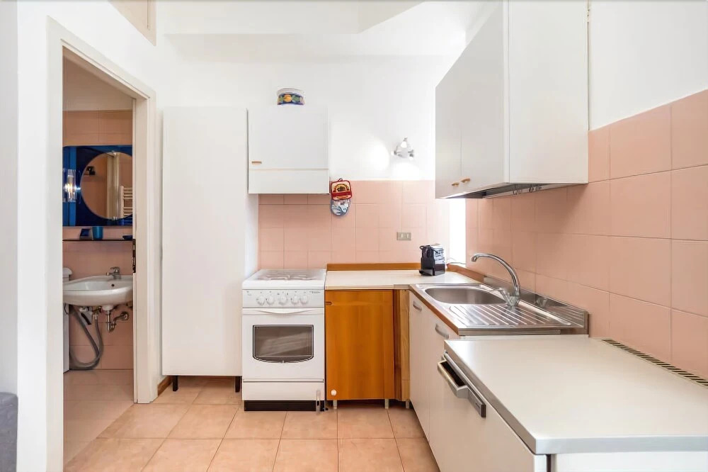 Viale Corsica 38