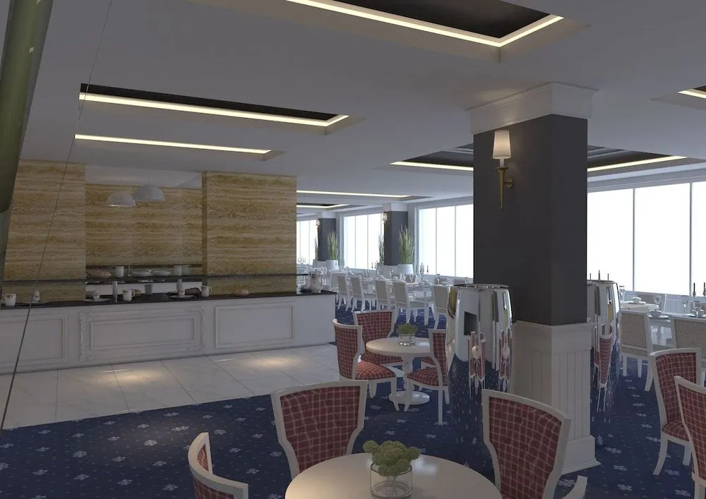 The City Walls Suit Hotel