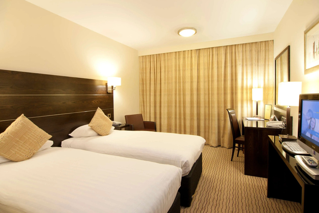 DoubleTree by Hilton London Heathrow Airport
