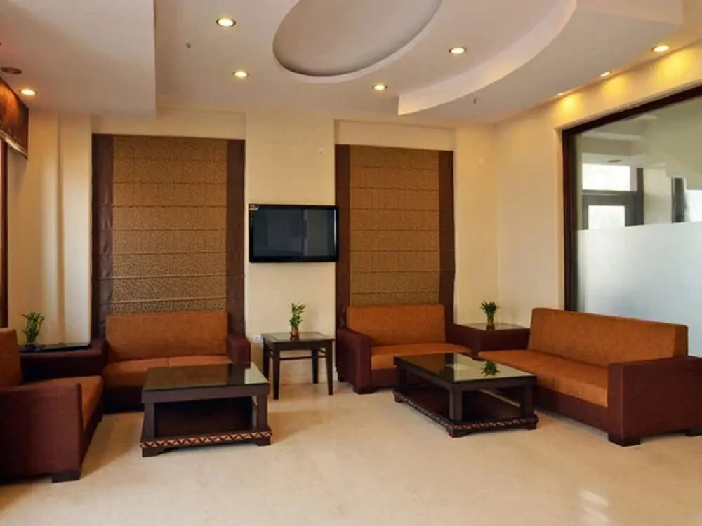 Goroomgo Rousha Inn Ghaziabad