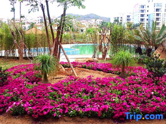 Wanning Mantening Wenquan Serviced Apartment (Xinglong Town)