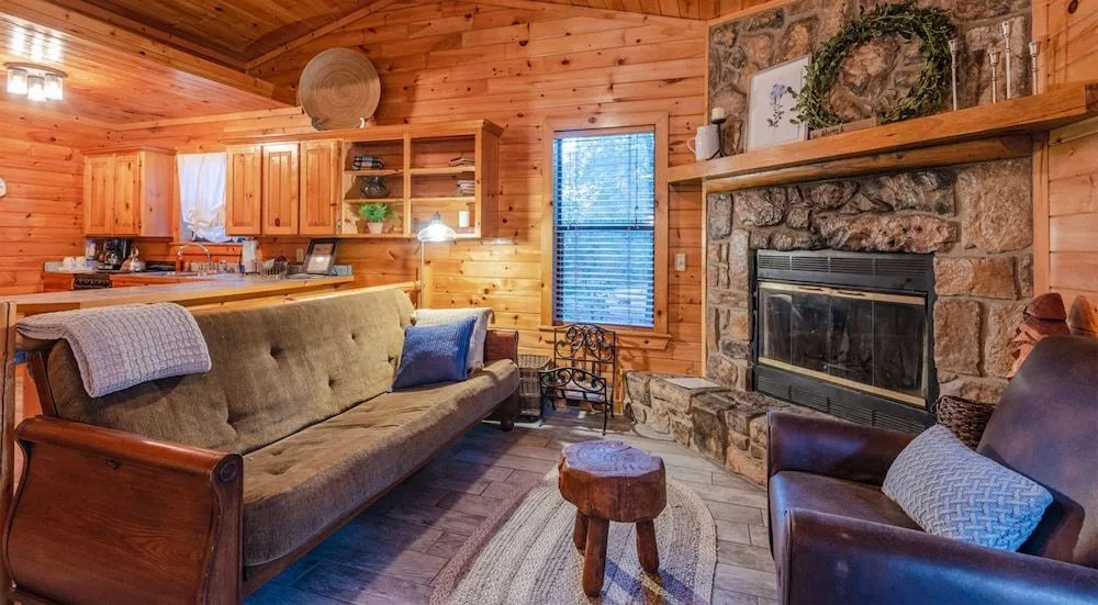 The Haven Studio Bedroom Cabin by Redawning