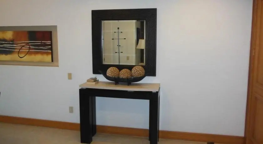 Bay View Grand 408 B