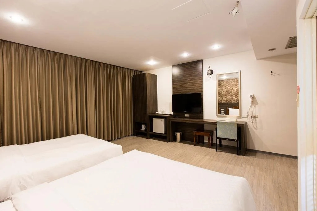 Kousin Hotel