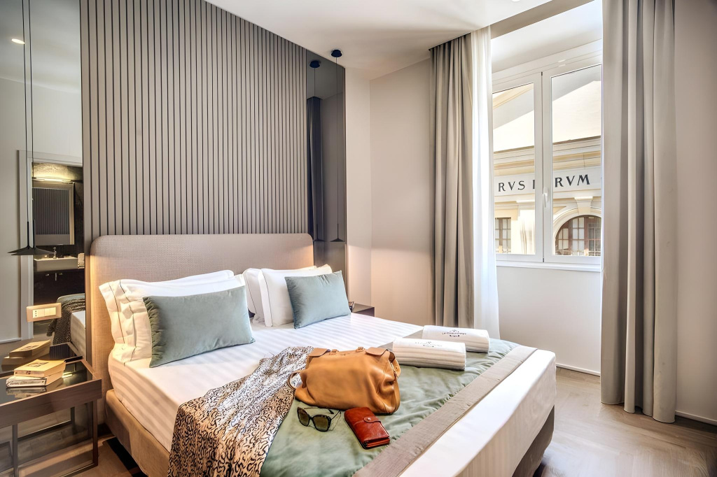 Hotel 77 Seventy-Seven - Maison DArt Collection