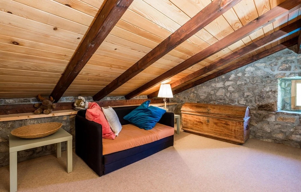 Amazing Home In Poljane