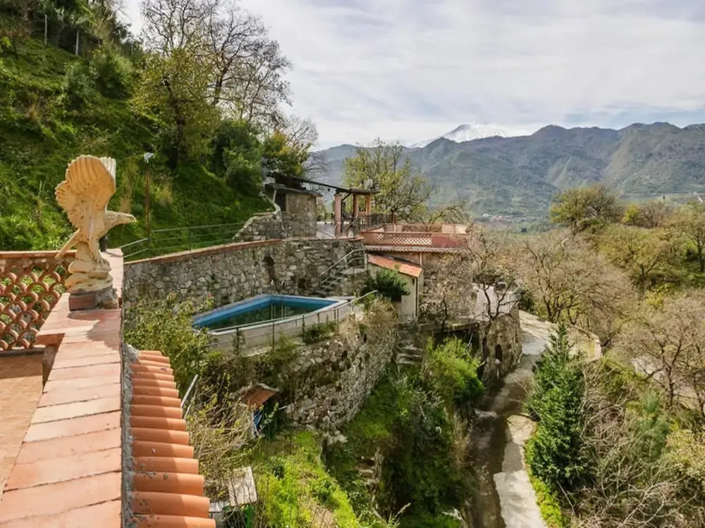 Holiday Home in Sicily With Pool & Views