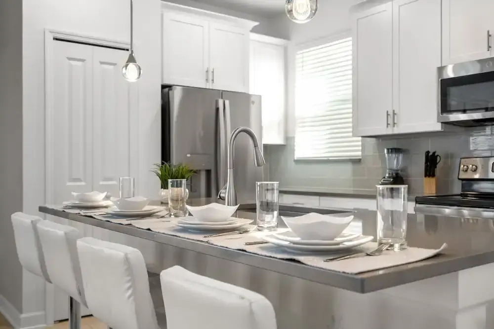 Chic 5bed Home With Themed Rooms