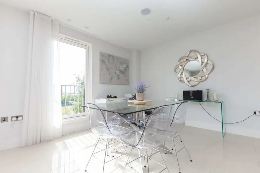 Luxurious Central Edinburgh Apartment - Sleeps 6