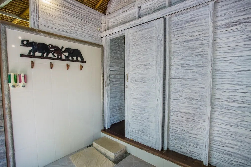 Lembongan Mantra Huts