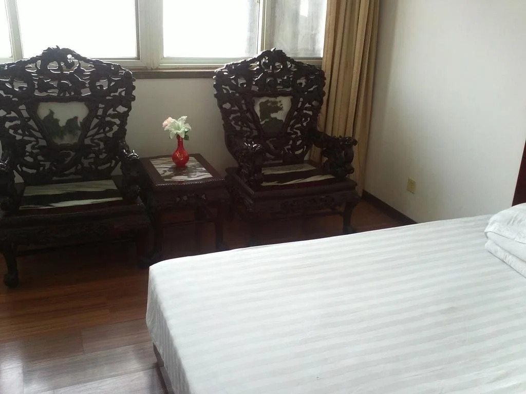 Jiangyan District Jingning Hotel