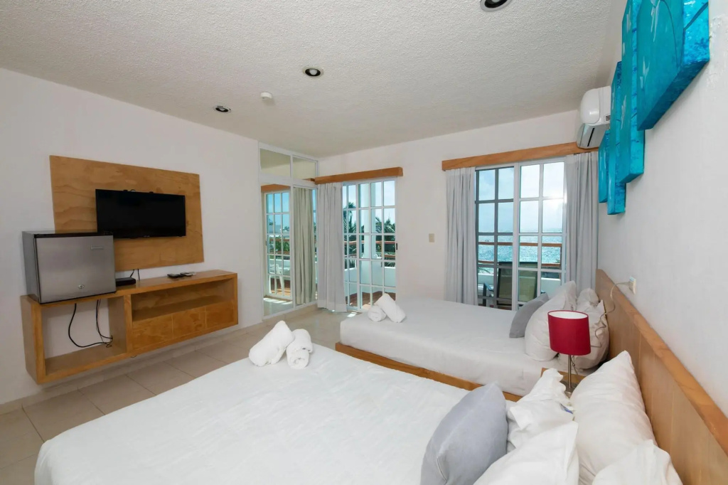 HOTEL & BEACH CLUB OJO DE AGUA