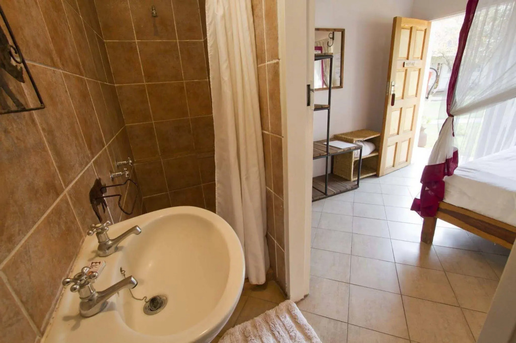 Fawlty Towers Accommodation & Activities