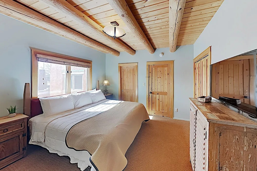 San Francisco At Zona Rosa: Near Plaza & Railyard 3 Bedroom Condo