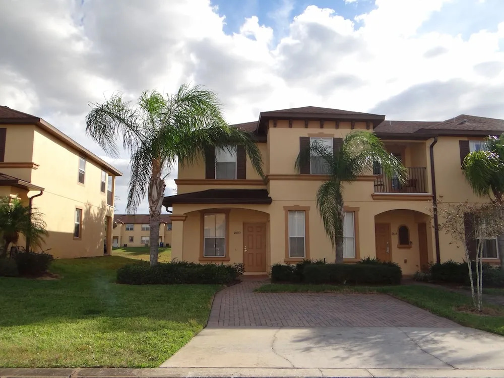 Lightmaker Property Management - Davenport