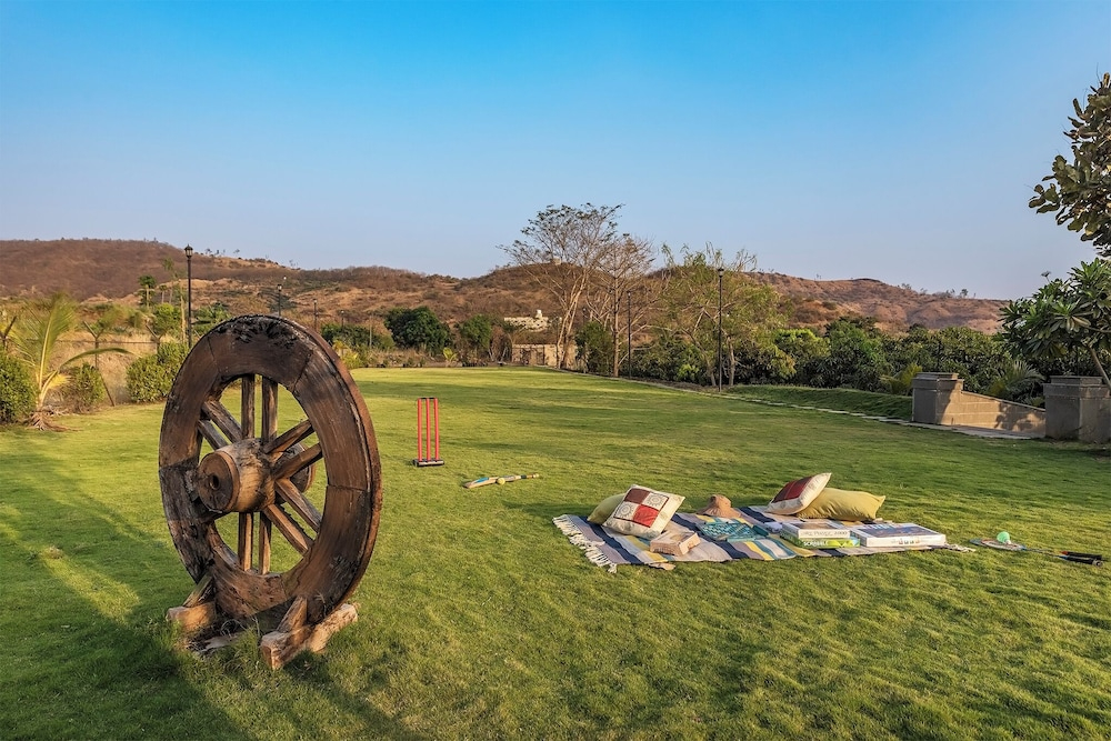 CosmicStays Parambi Farm- Vintage Charm