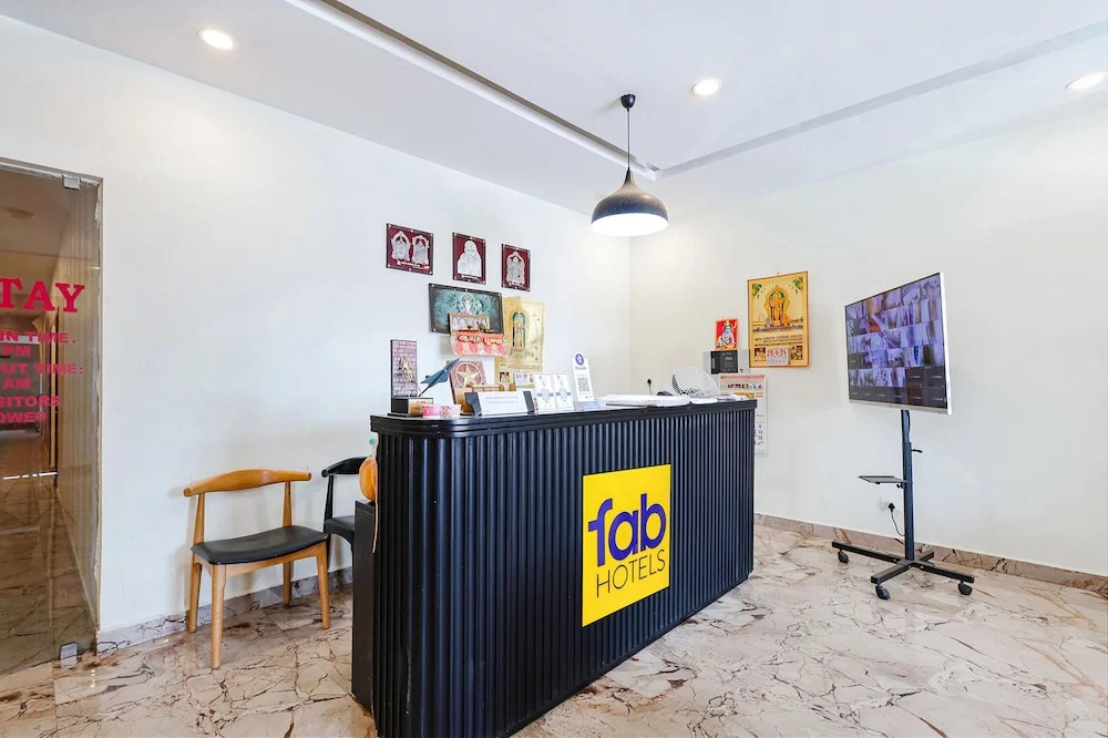 Fabhotel Perfect Stays