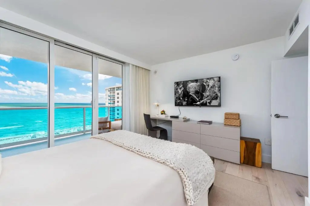 3 Bedroom Direct Ocean located at 1 Hotel & Homes Miami Beach -1440