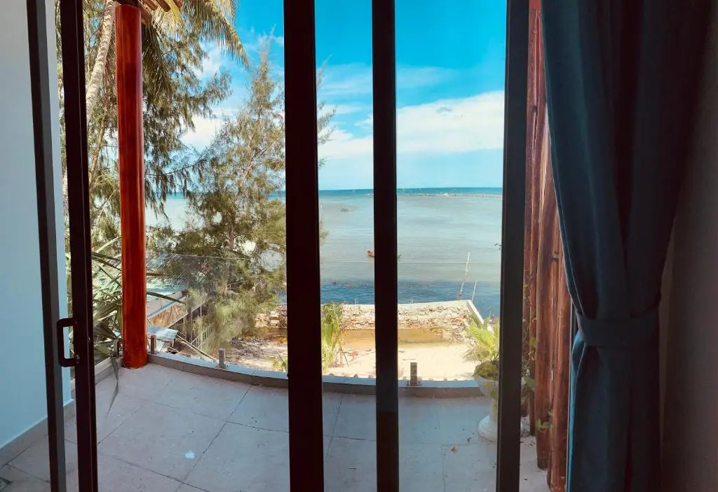 Aurora House Ham Ninh Village
