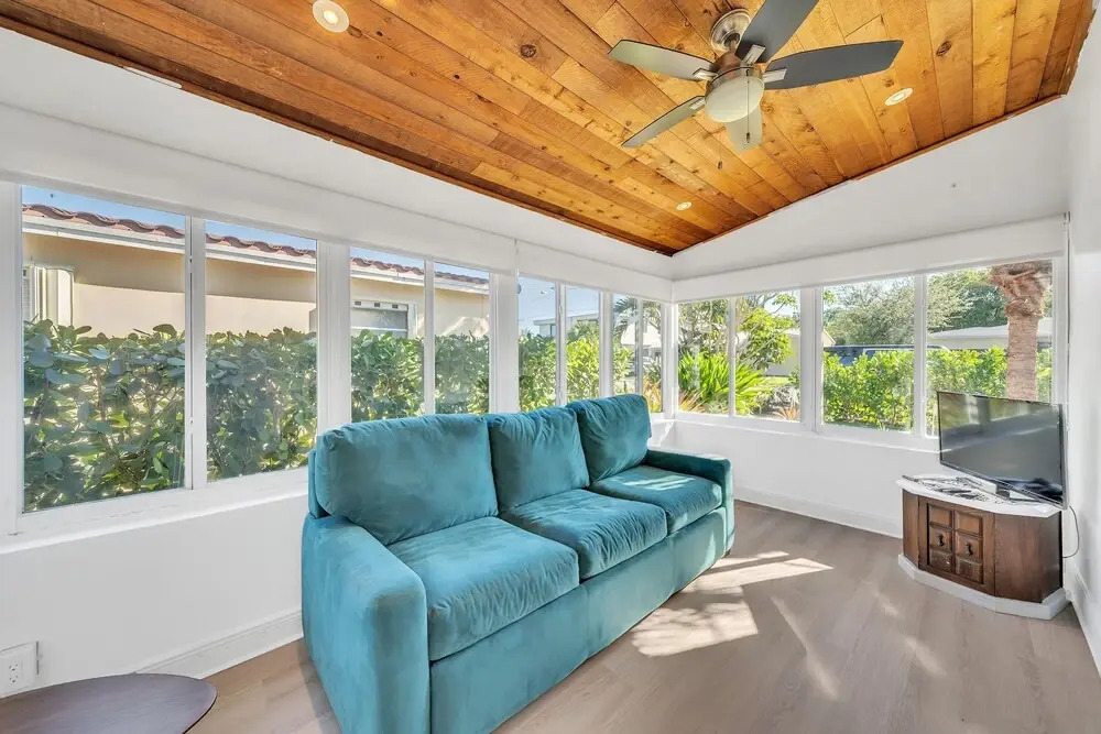 Great for Families & Larger Groups! - Perfect Location, Near FTL Beach With Private Pool by Redawning