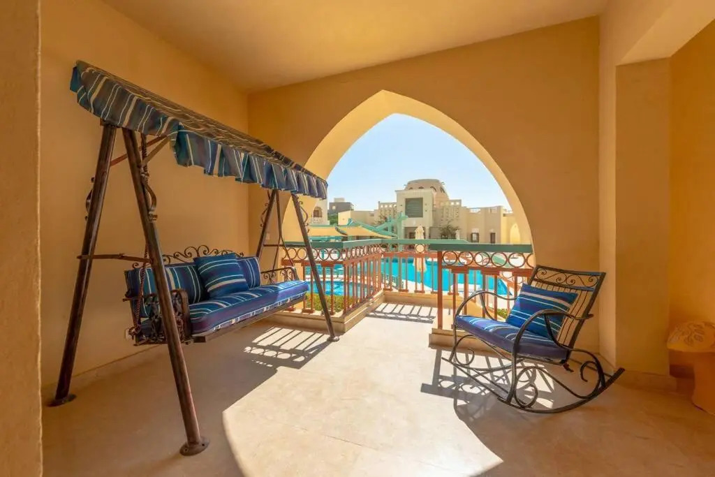 Marina Mosaique 1 BR Apartment with Pool view