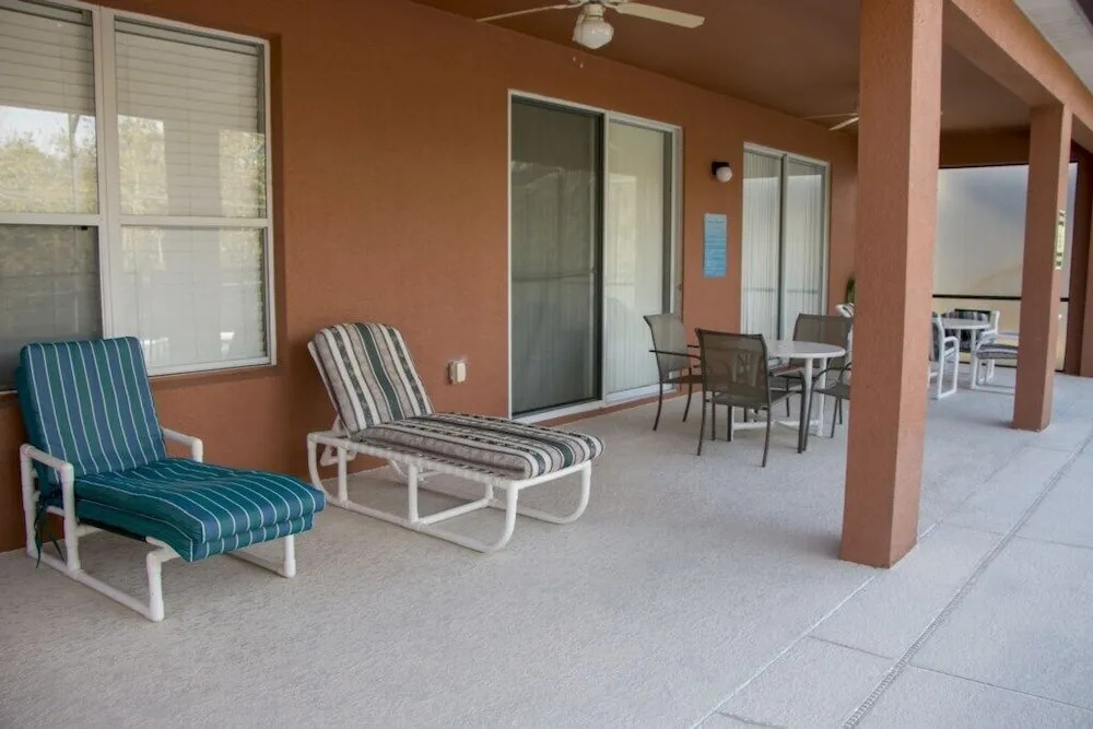 Exclusive 7 Bedroom Pool In Resort Community Condo
