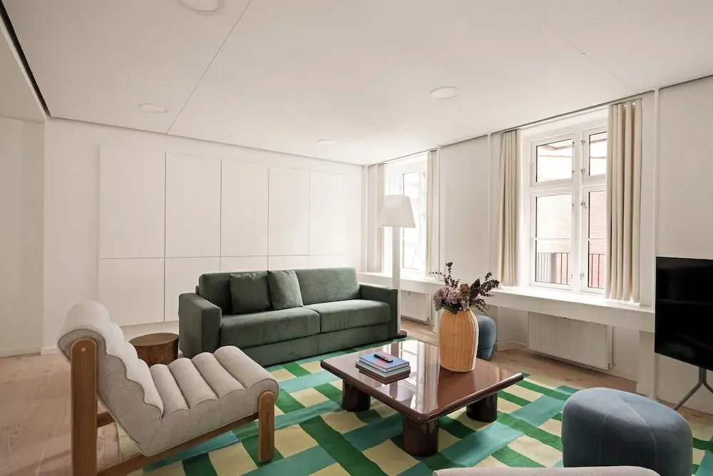 Queens Suites by Daniel&Jacobs