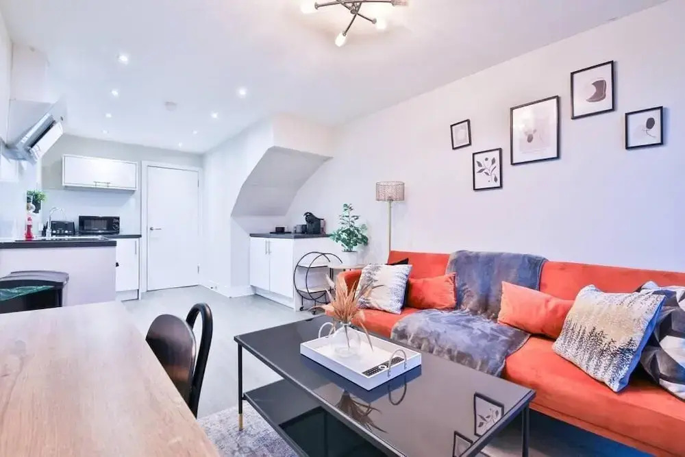 Whitchurch Place 2 Bed Flat in Cardiff