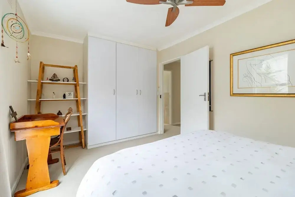3 Bedroom Family Home - Houtbay
