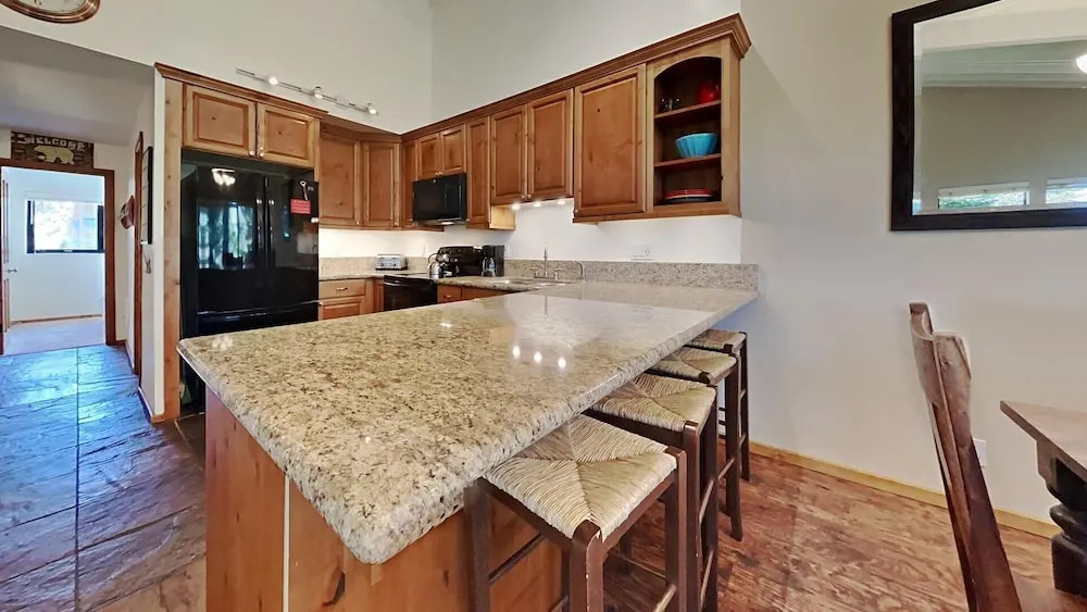 651 4 Bedroom Home