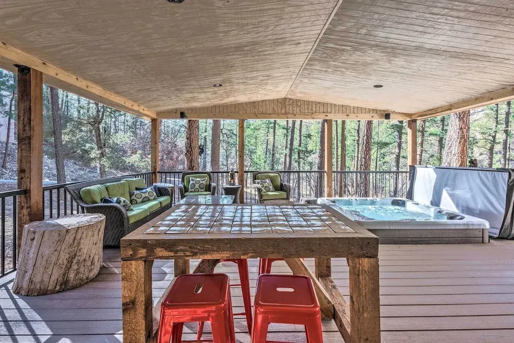 Ruidoso A-frame Cabin ~ 1 Mi to Grindstone Lake!