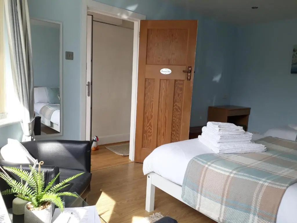 Coast 77 B&B