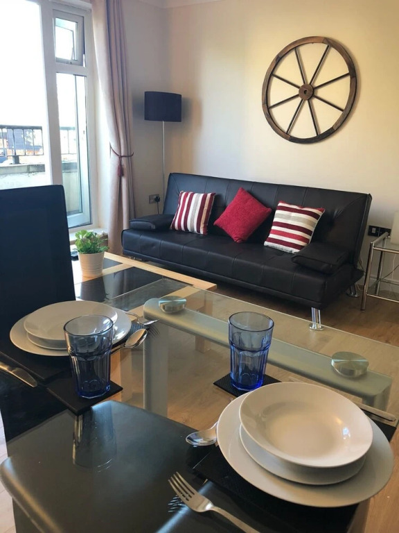Riverview Apartment Reading