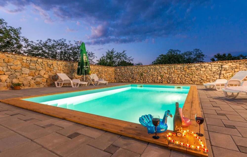 Lovely Home In Donje Rastane