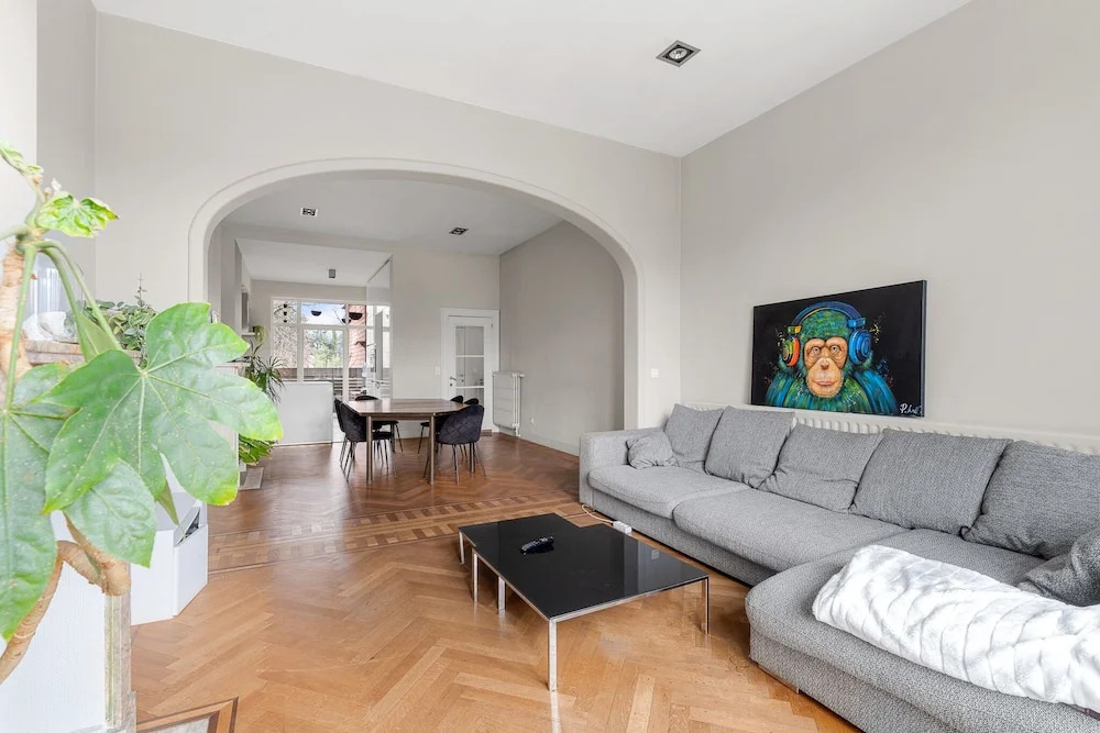 Luxurious Modern Apartment in Antwerp, Belgium