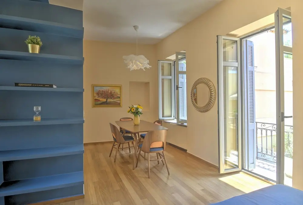 Aria Plaka Residence