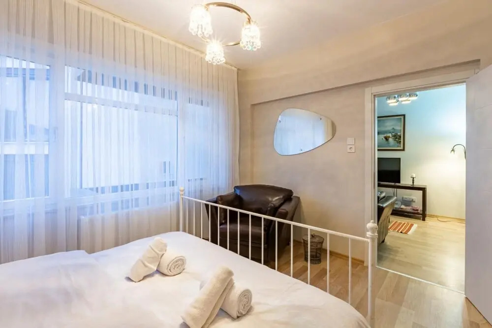 Central Flat Near the Bosphorus Shore in Uskudar