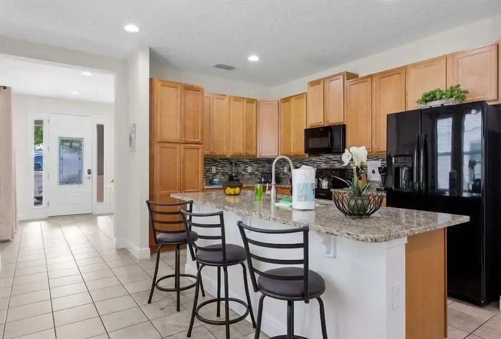7500-8-ma-well Equipped Home