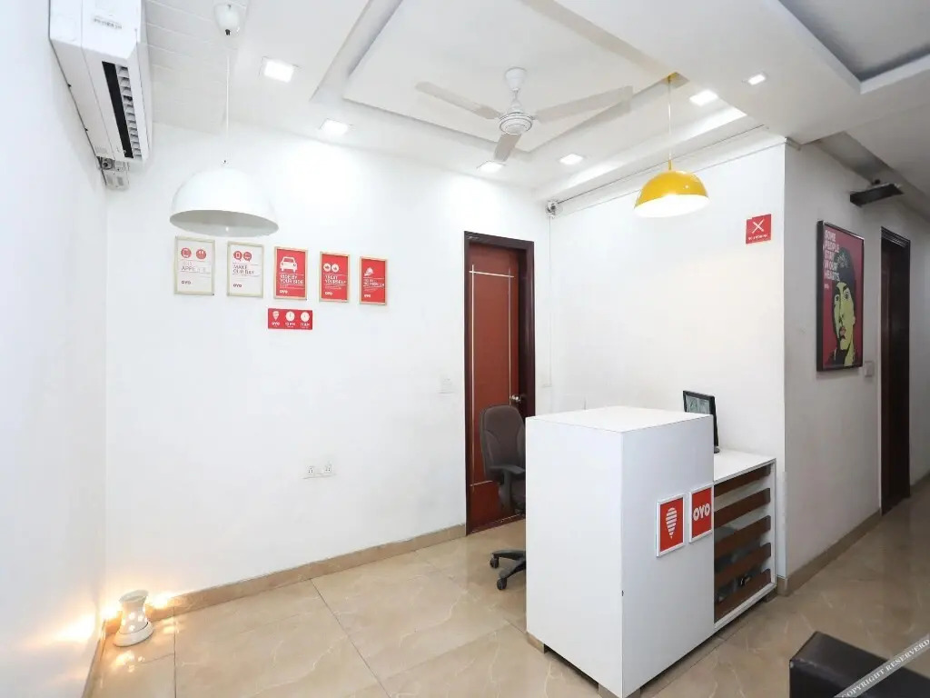 OYO Flagship 545 Rohini Pitampura