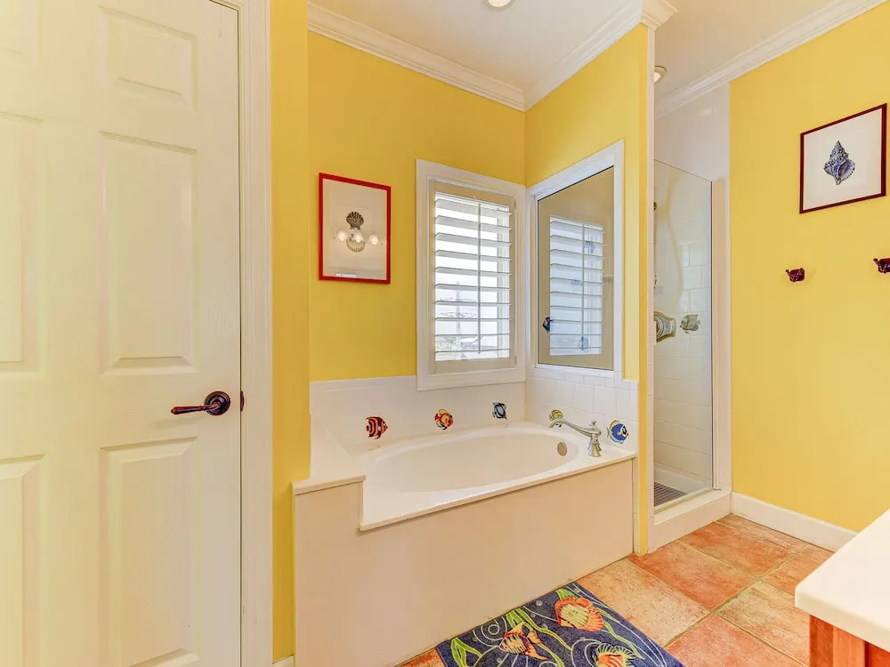 Sun And Surf - Four Bedroom Home