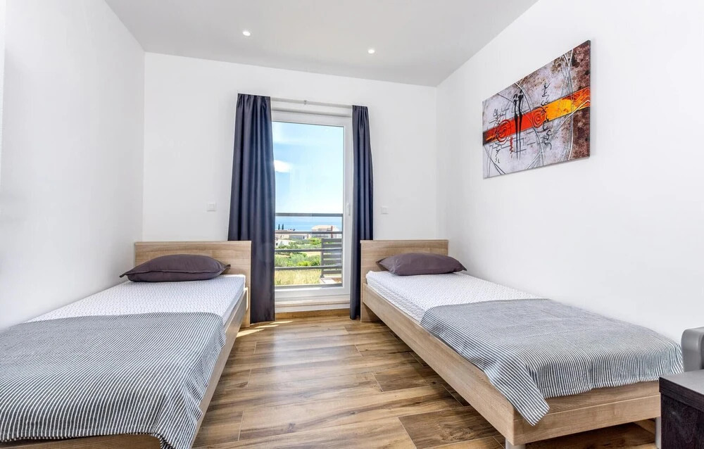 Awesome Apartment in Podstrana With Outdoor Swimming Pool, Wifi and 3 Bedrooms