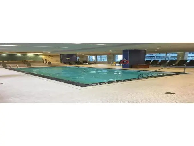 MiCasa Suites - Stylish Condo in Maple Leaf Square