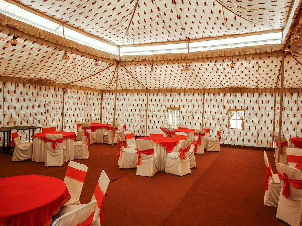 OYO 15425 Hotel Royal Heritage