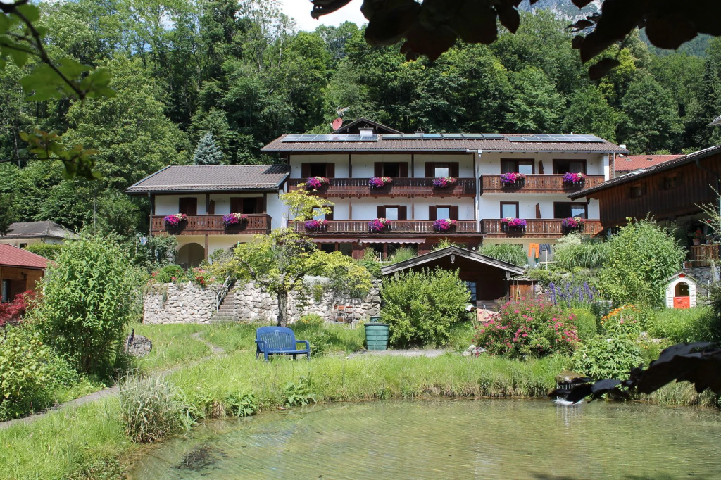 Ferienwohnungen Quellenhof